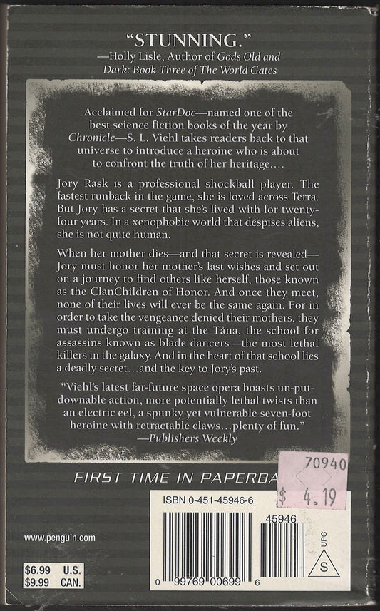 Blade Dancer by S. L. Viehl back cover