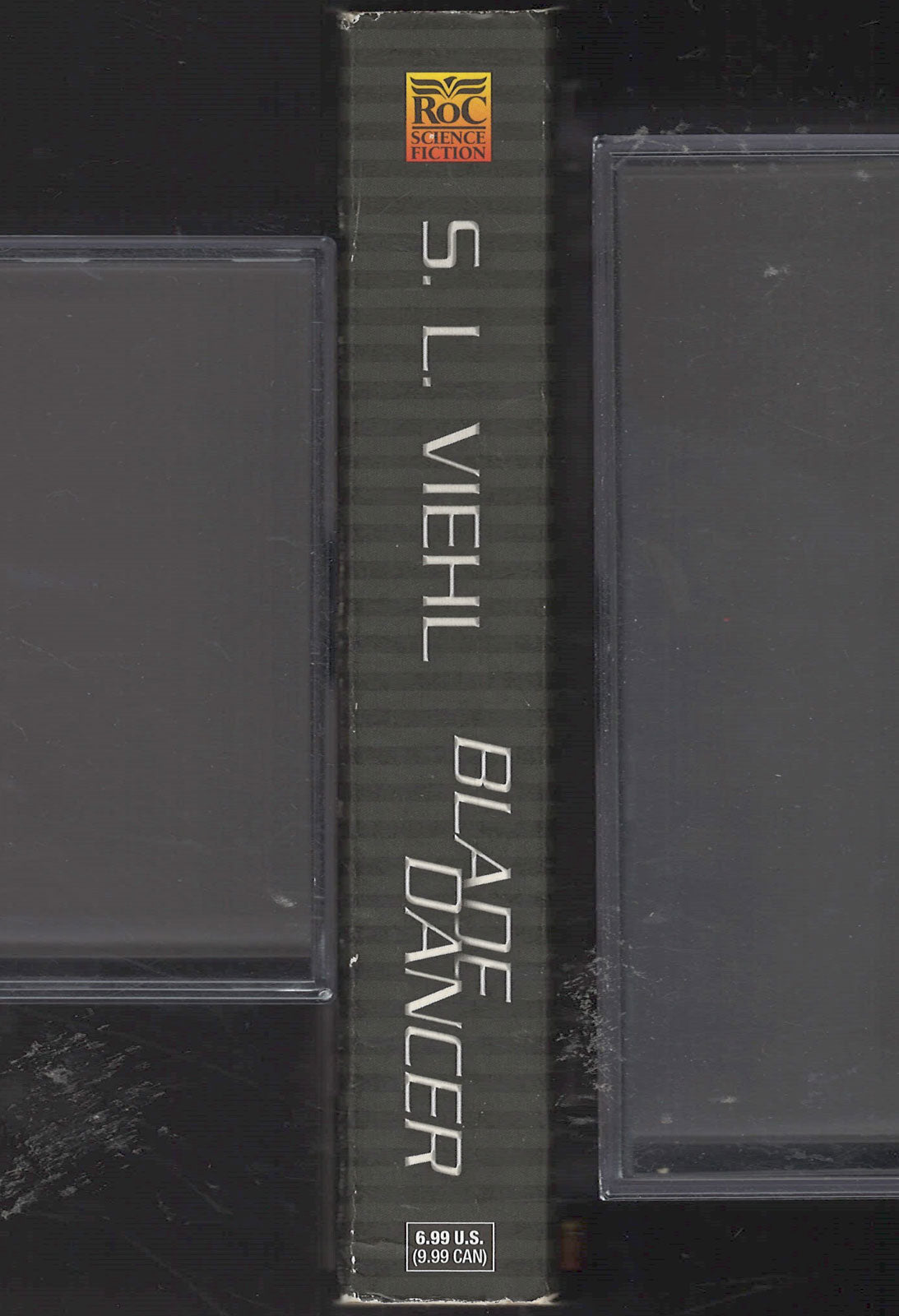 Blade Dancer by S. L. Viehl spine