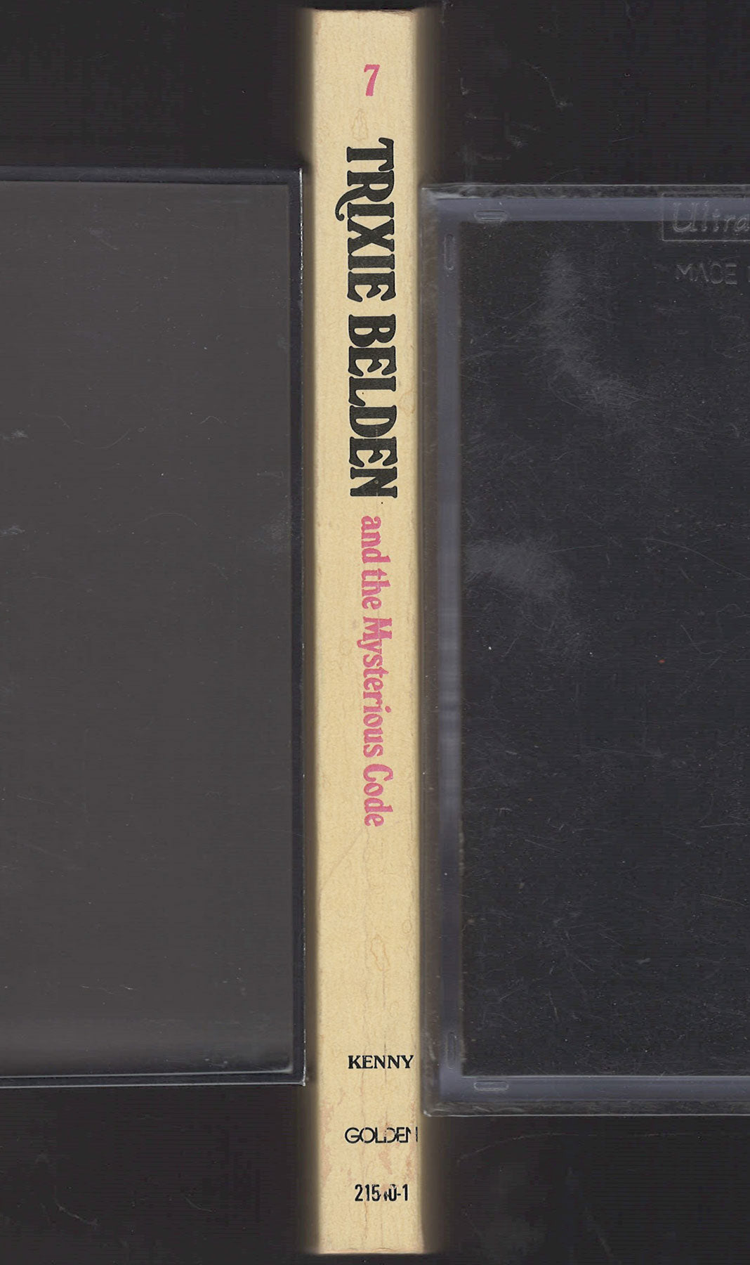 Trixie Belden #7 The Mysterious Code spine