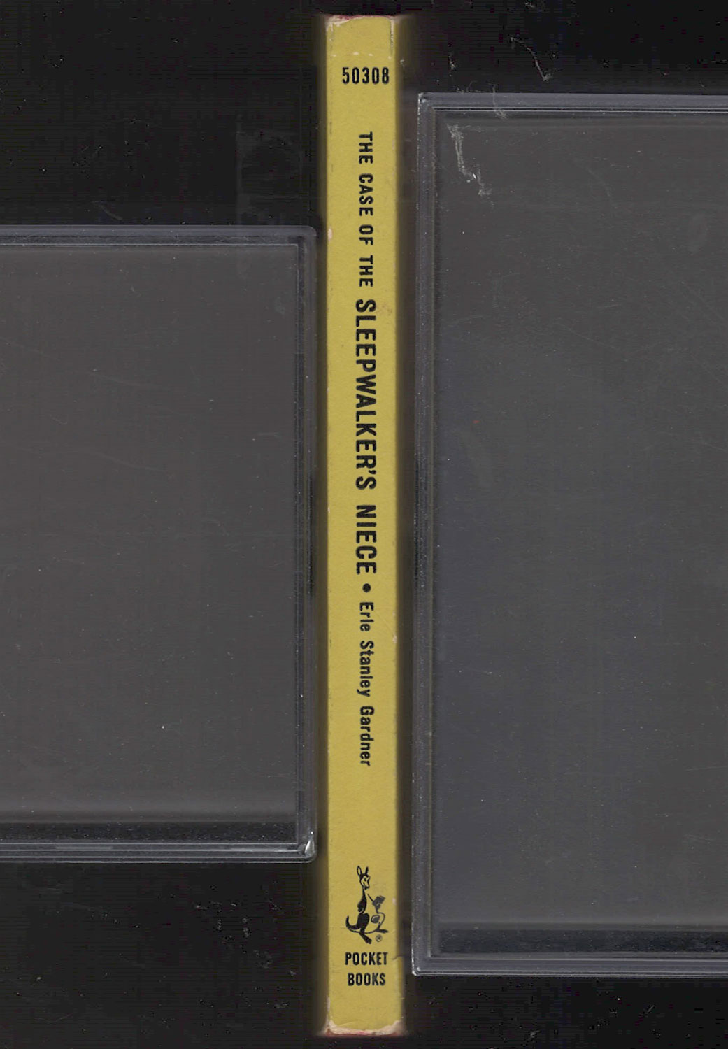 The Case of the Sleepwalker's Niece by Erle Stanley Gardner spine