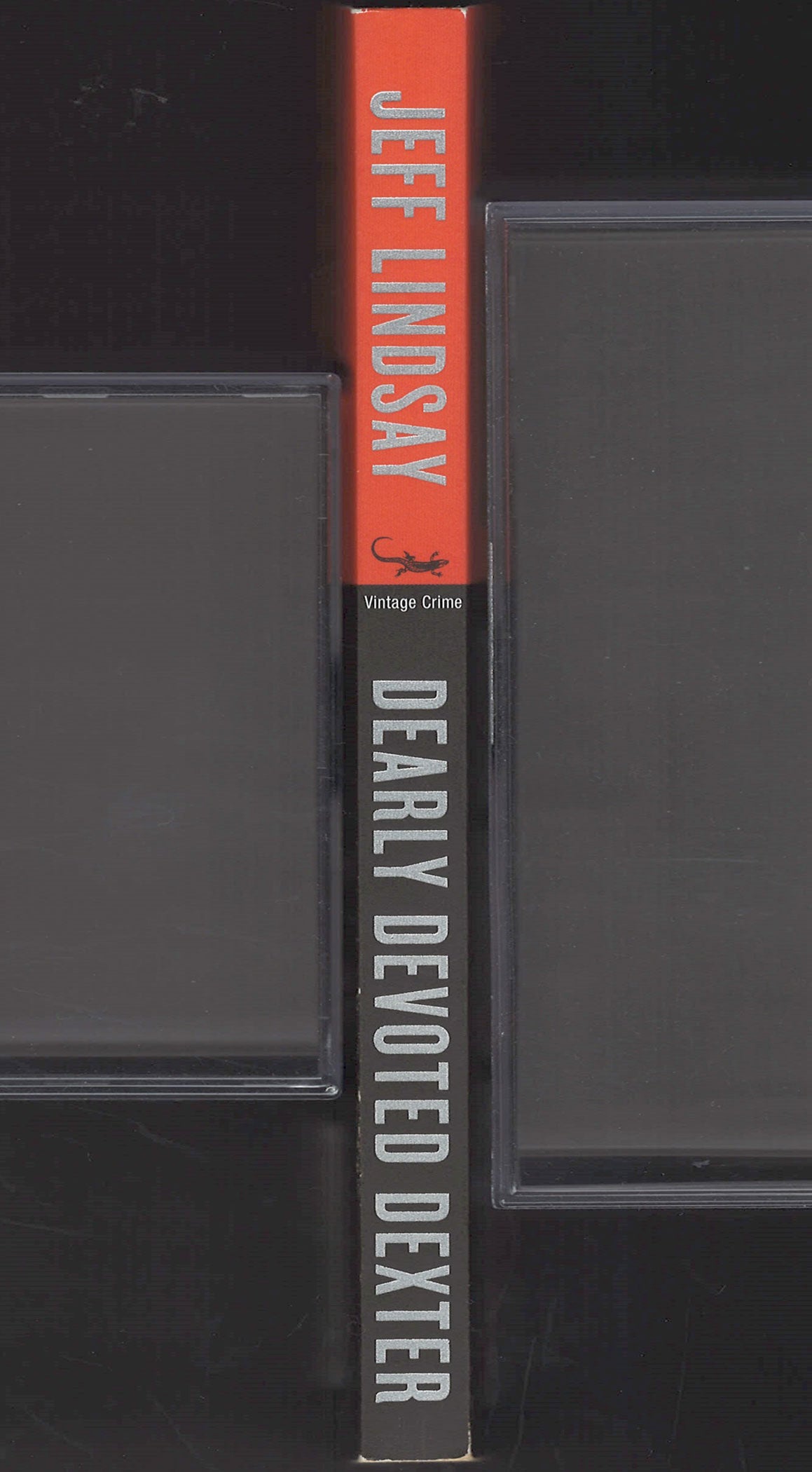 Dearly Devoted Dexter by Jeff Lindsay spine