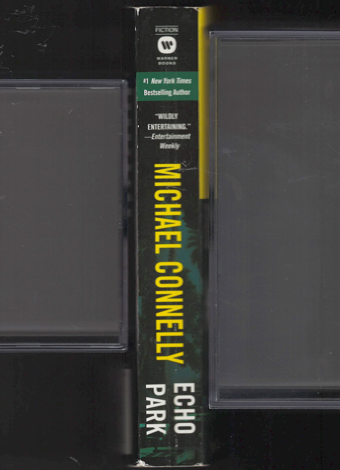 Echo Park by Michael Connelly spine