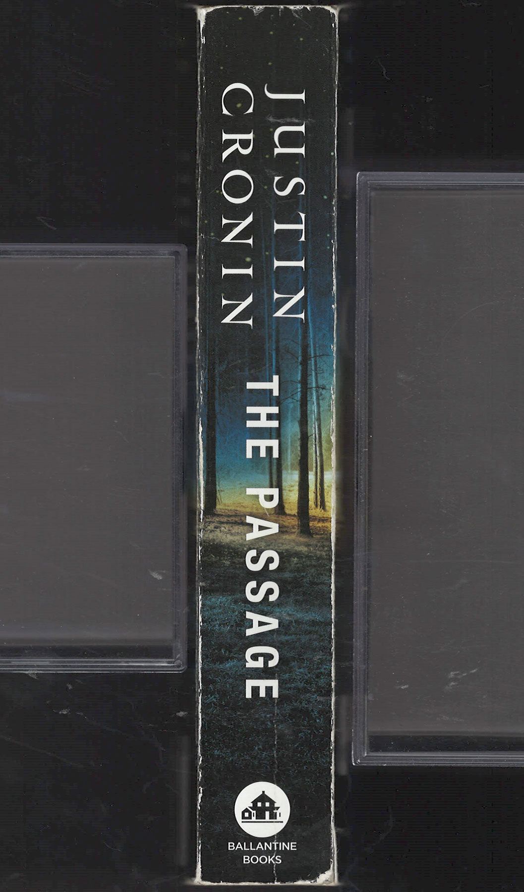 The Passage by Justin Cronin spine