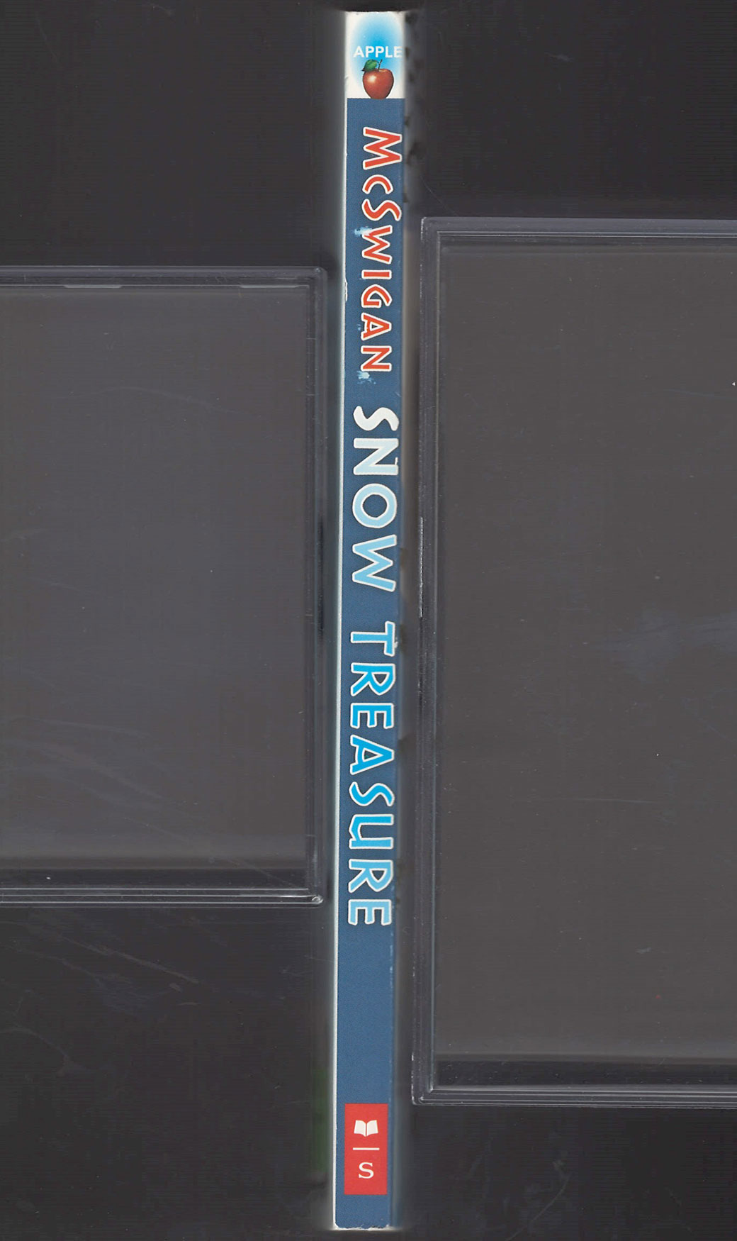 Snow Treasure by Marie McSwigan spine