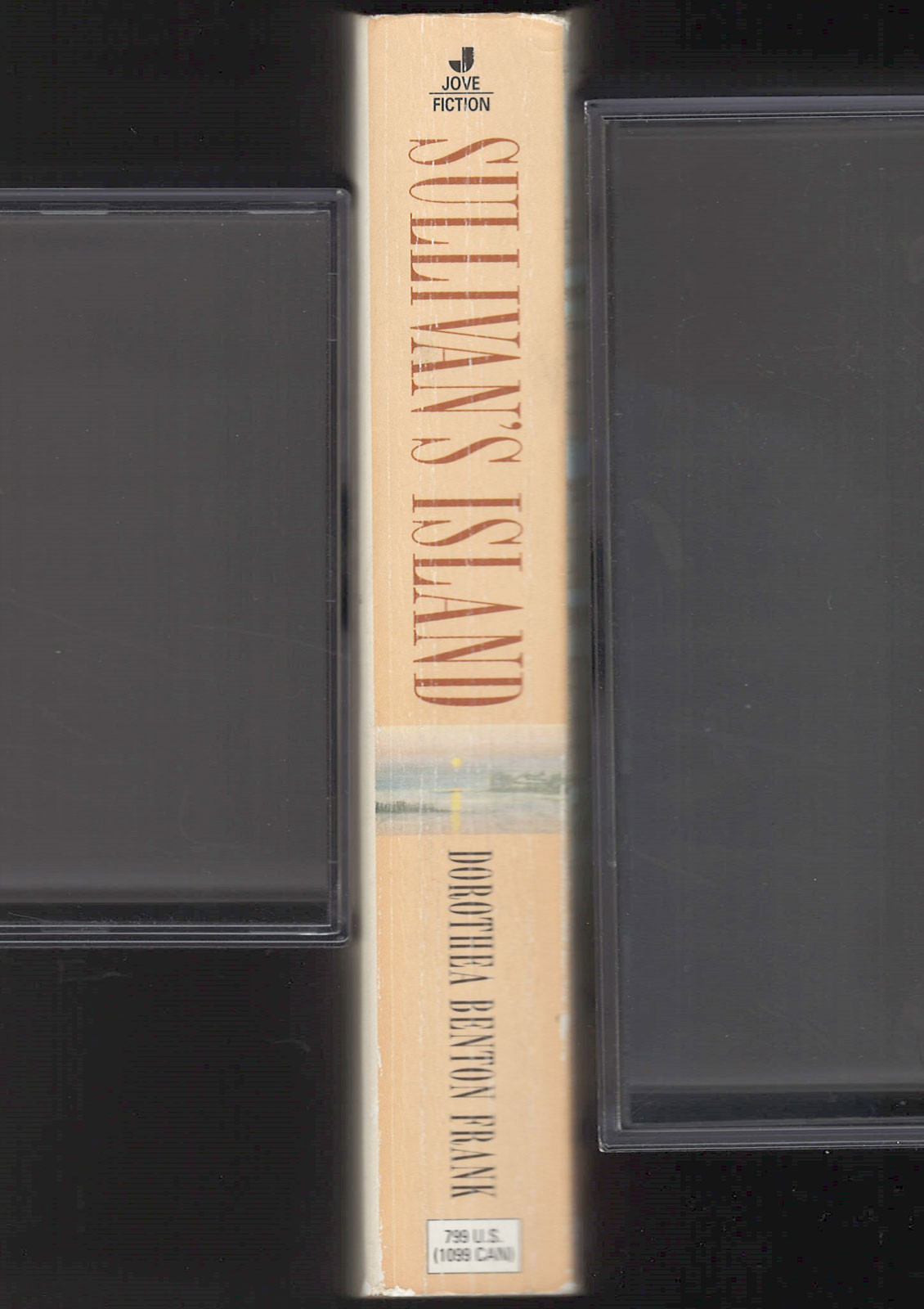 Sullivan's Island by Dorothea Benton Frank spine