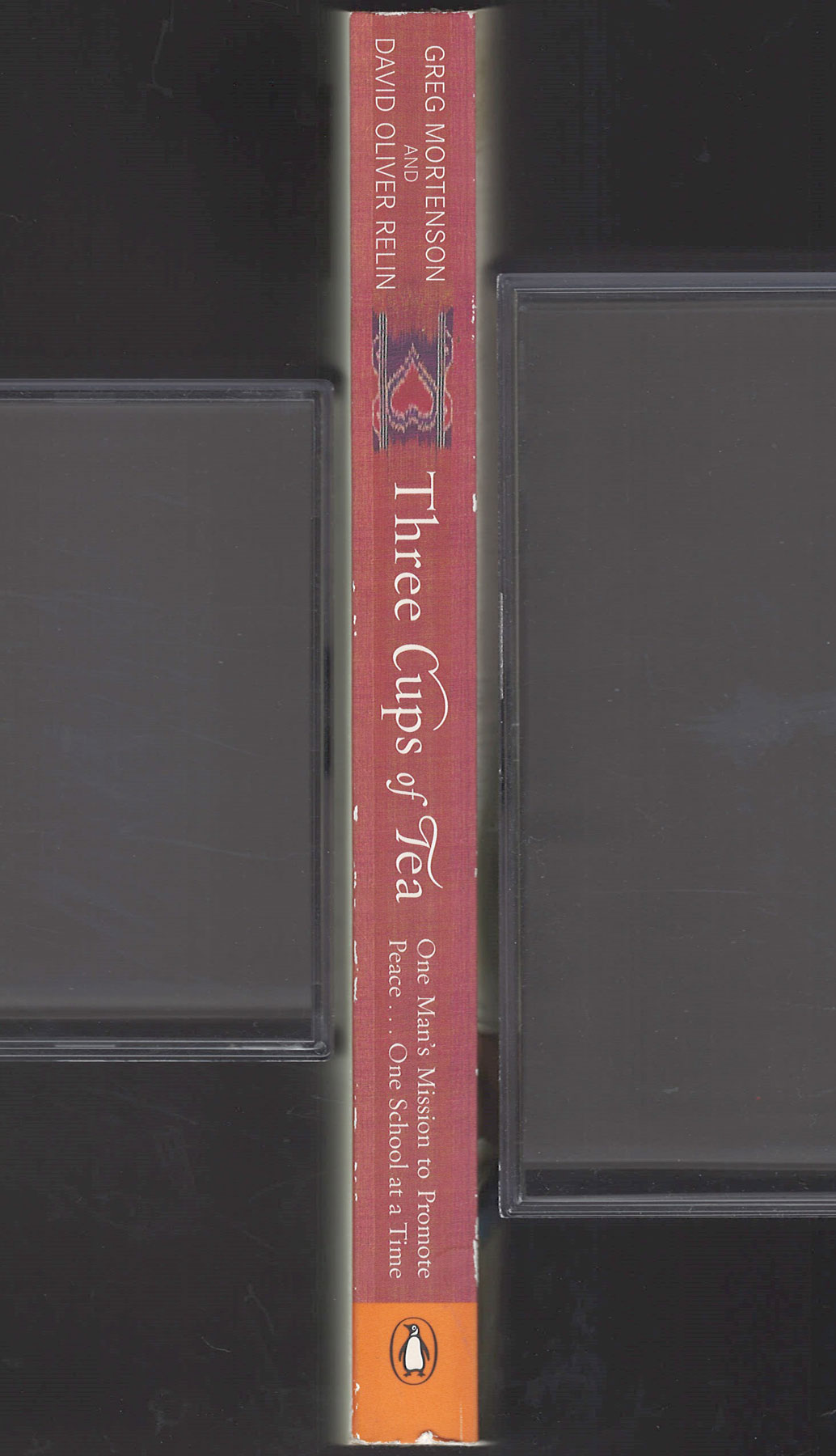 Three Cups of Tea by Greg Mortenson and David Oliver Relin spine