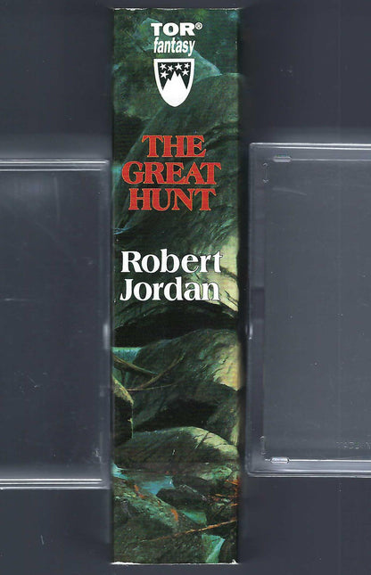 The Great Hunt (Wheel of Time #2) by Robert Jordan spine