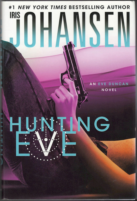 Hunting Eve by Iris Johansen front cover