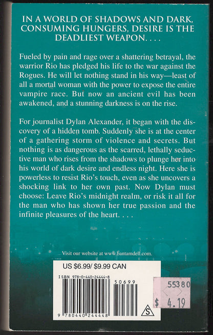 Midnight Rising by Lara Adrian back cover