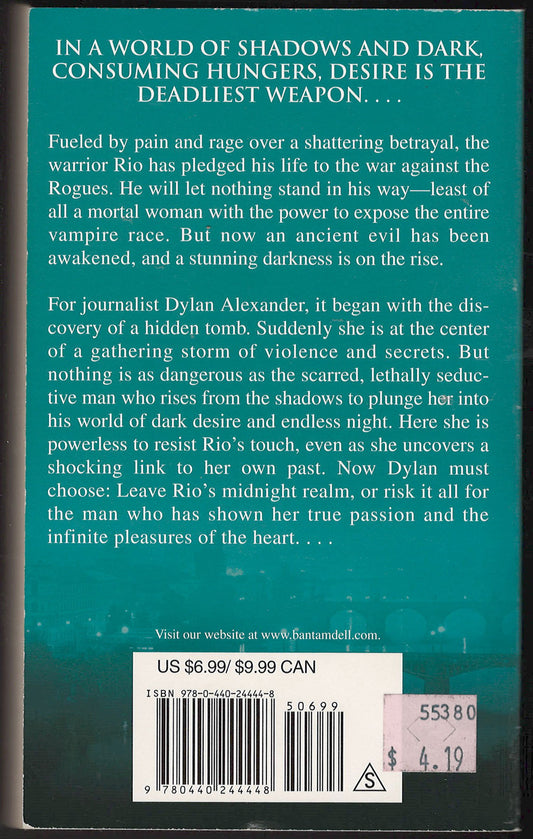 Midnight Rising by Lara Adrian back cover