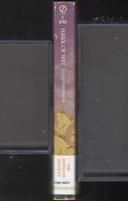 Hawk of May by Gillian Bradshaw spine