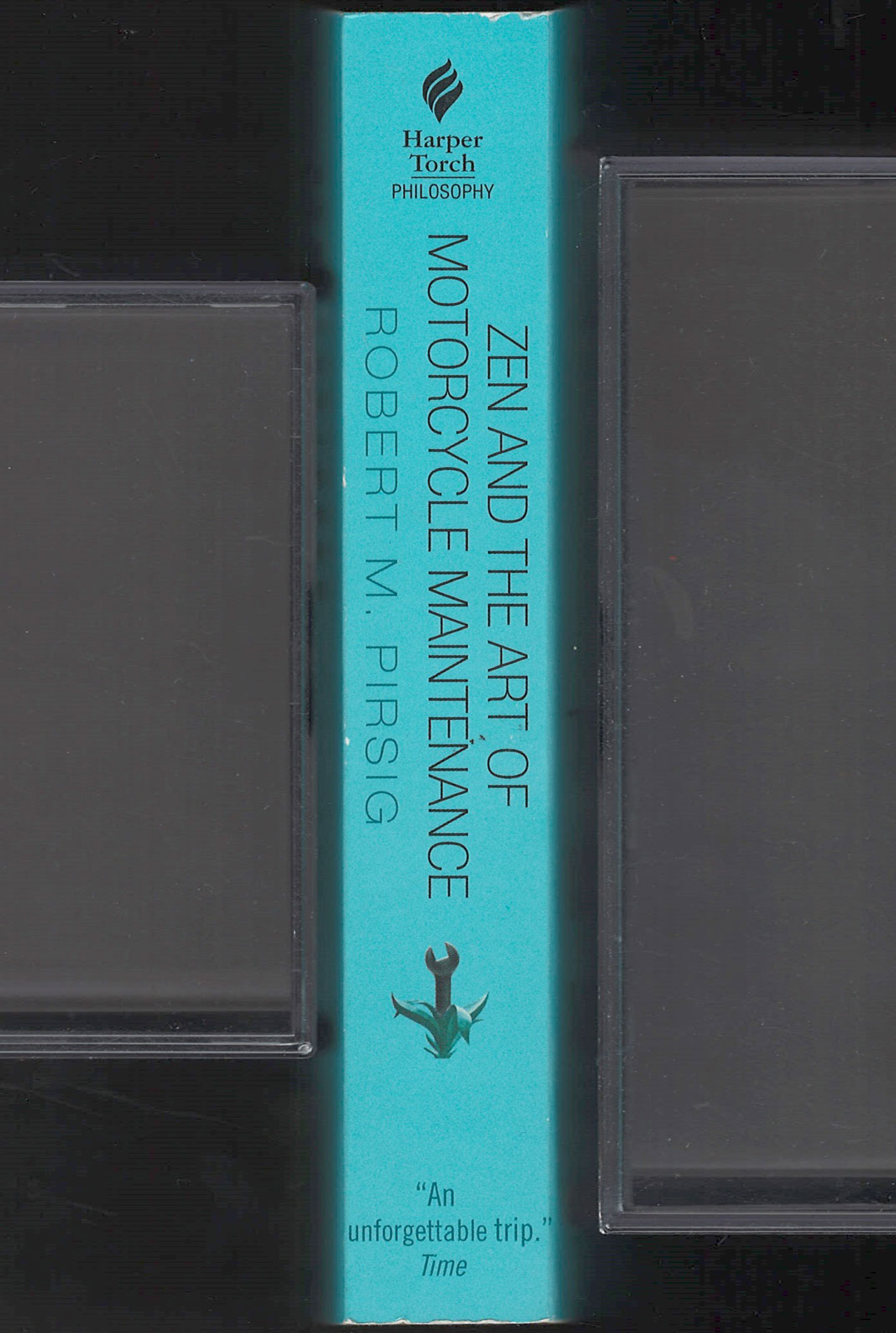 Zen and the Art of Motorcycle Maintenance by Robert Pirsig spine