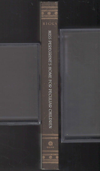 Miss Peregrine's Home for Peculiar Children by Ransom Riggs spine