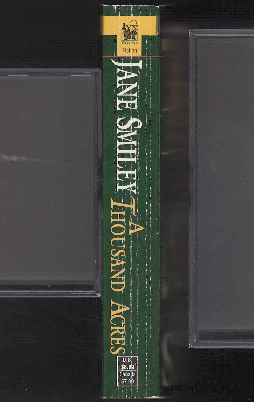 A Thousand Acres by Jane Smiley spine