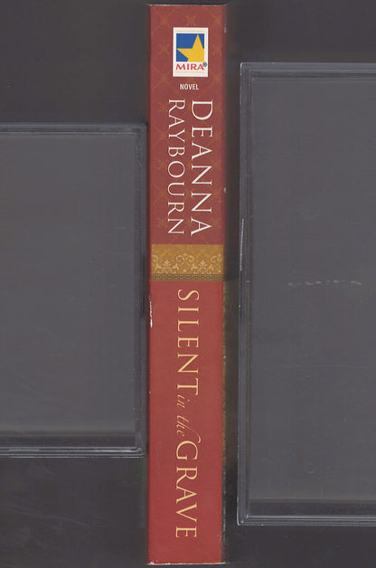 Silent In the Grave by Deanna Raybourn spine