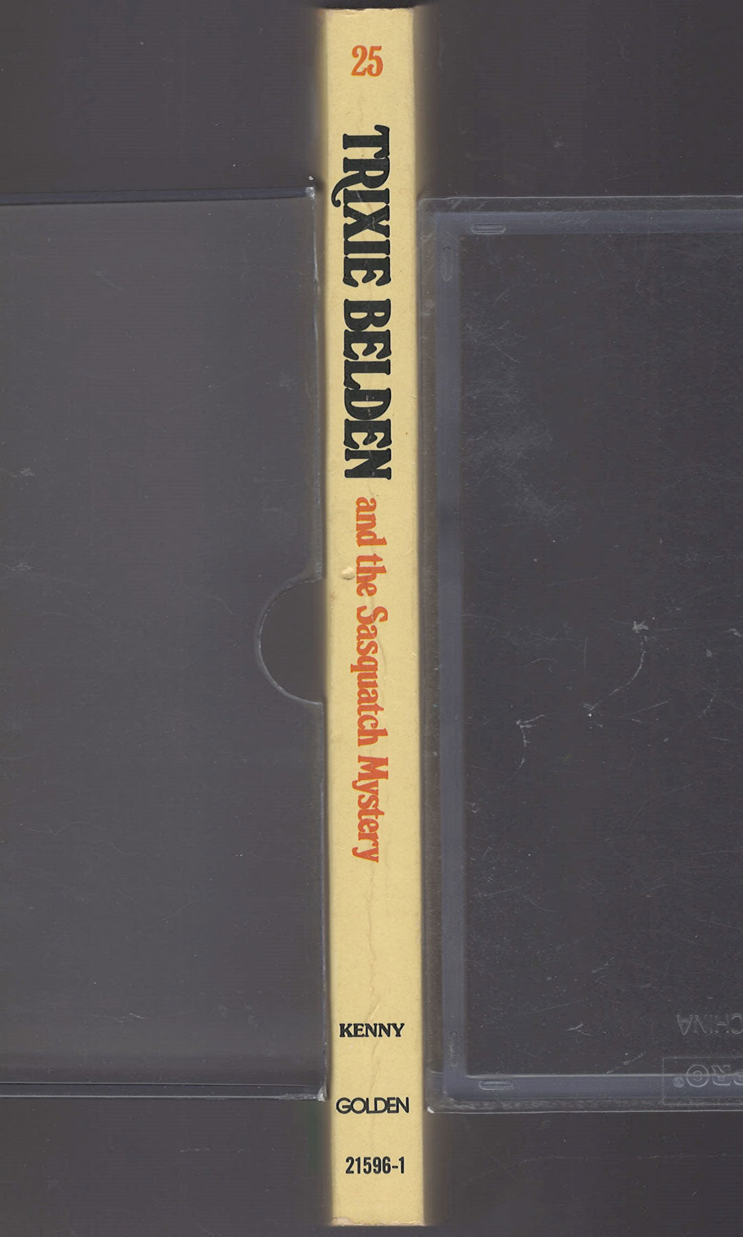 Trixie Belden and the Sasquatch Mystery spine