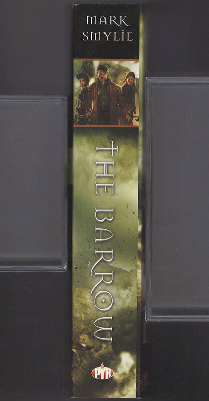 The Barrow by Mark Smylie spine