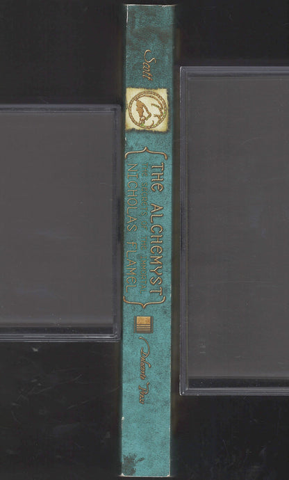 The Alchemyst by Michael Scott spine