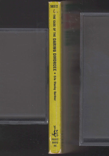 The Case of the Daring Divorcee by Erle Stanley Gardner spine