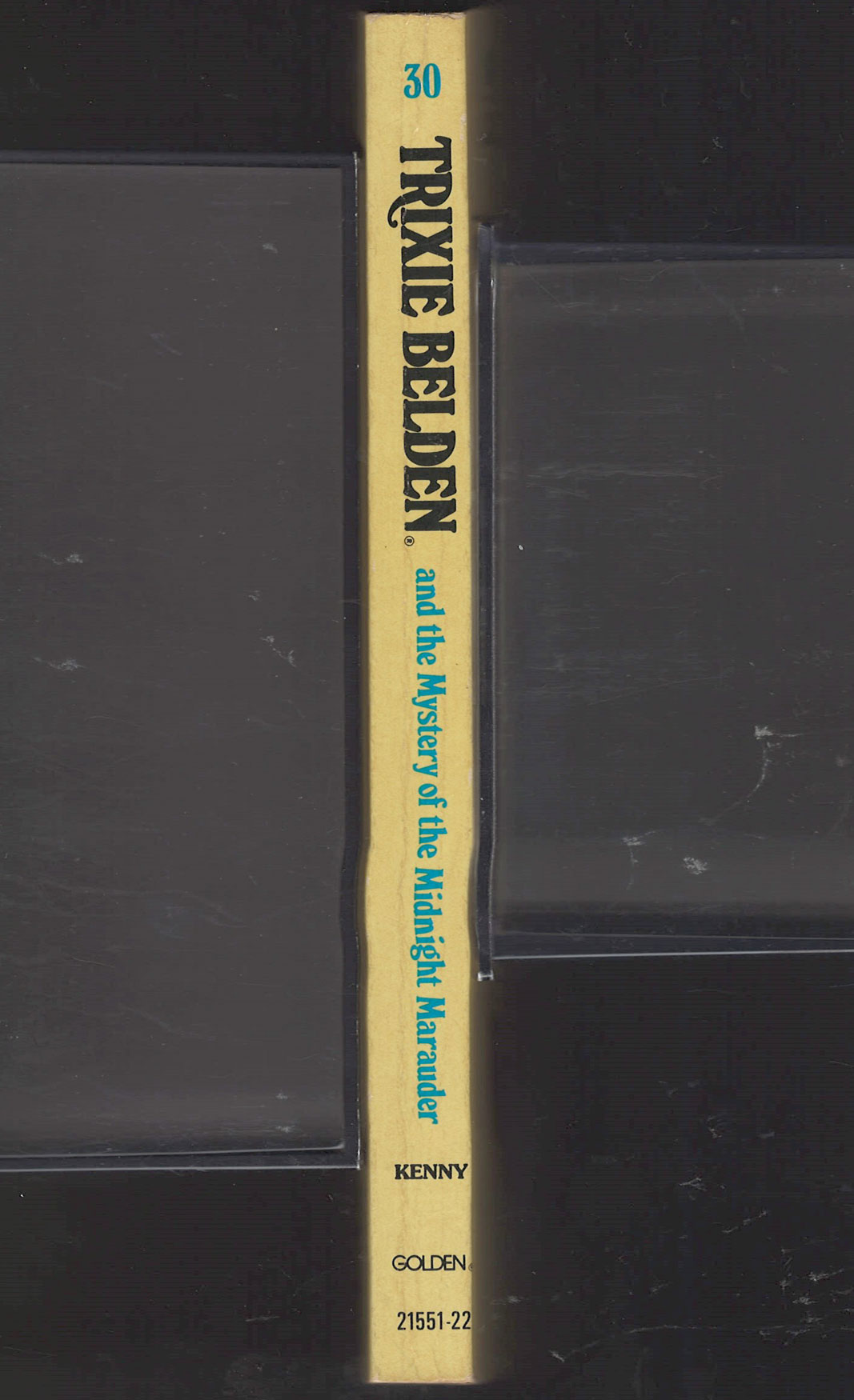 Trixie Belden and the Mystery of the Midnight Marauder spine