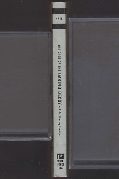 The Case of the Daring Decoy by Erle Stanley Gardner spine