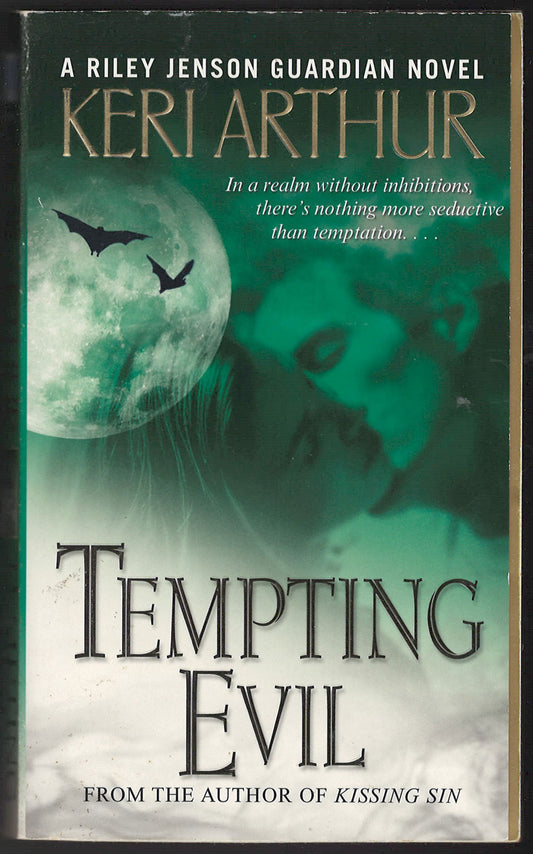 Tempting Evil by Keri Arthur front cover