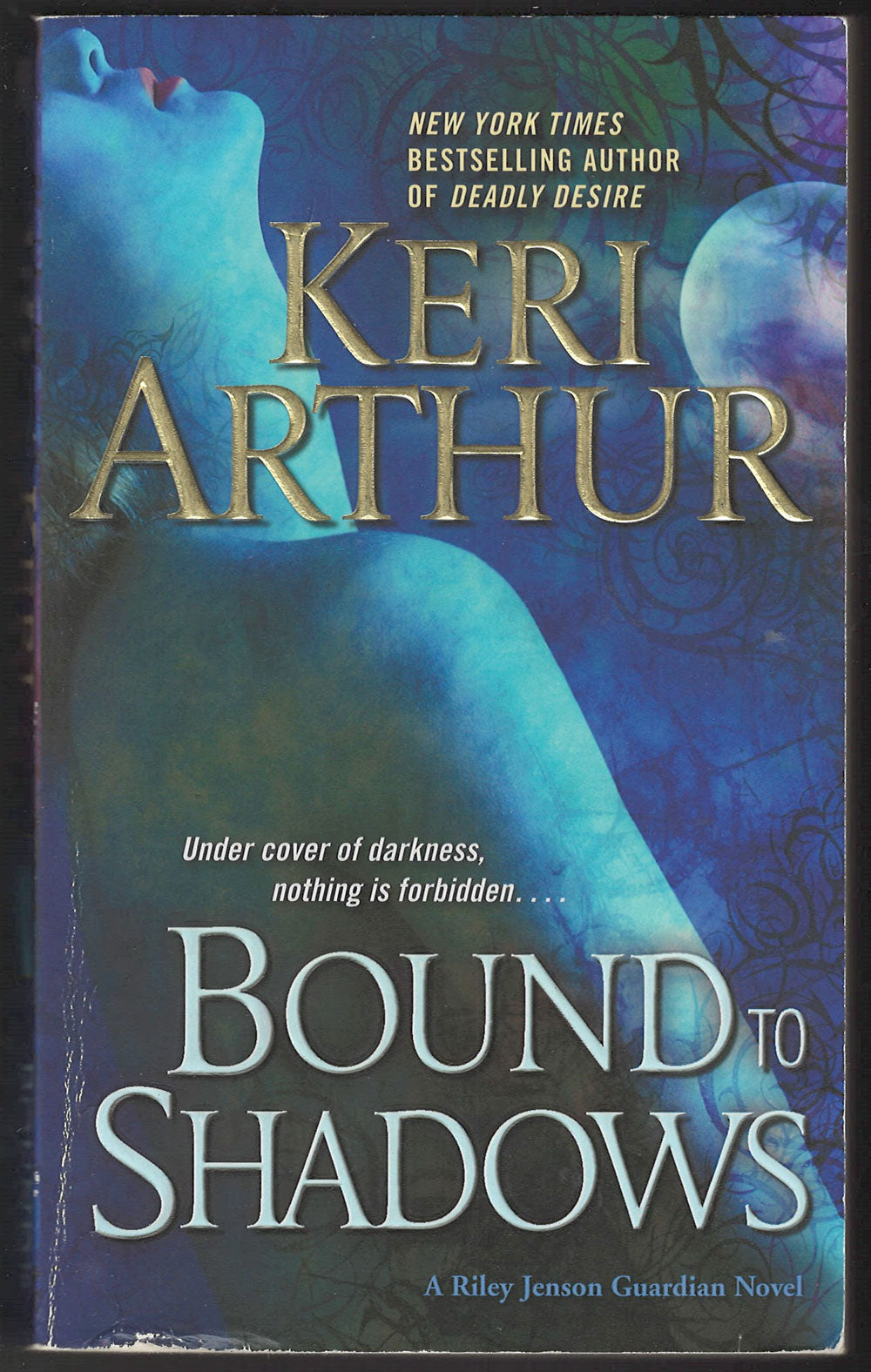 Bound to Shadows by Keri Arthur front cover