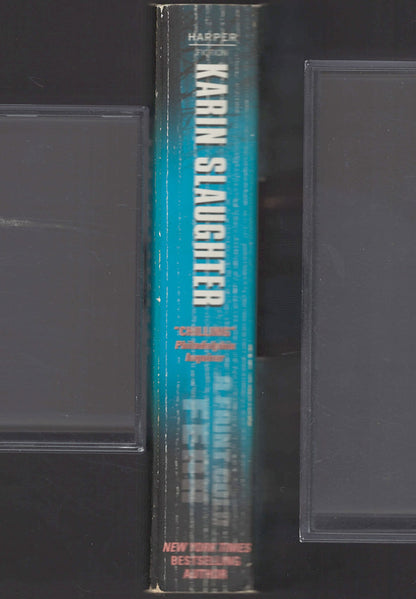 A Faint Cold Fear by Karin Slaughter spine