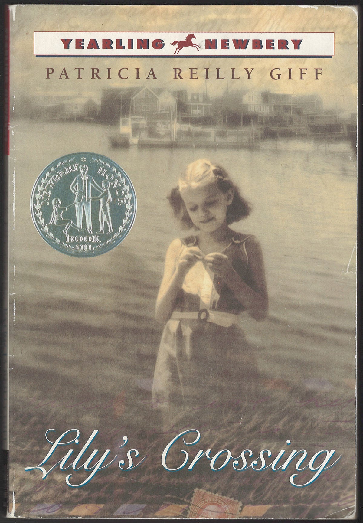 Lily's Crossing by Patricia Reilly Giff front cover