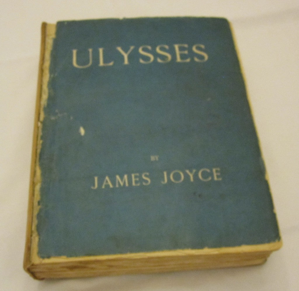 Ulysses first English edition Front Wrap