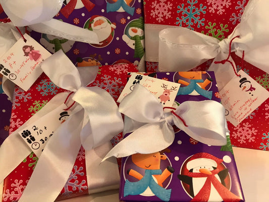 Gift Wrapped Mystery Game: 1 to 4 Players Ages 14+