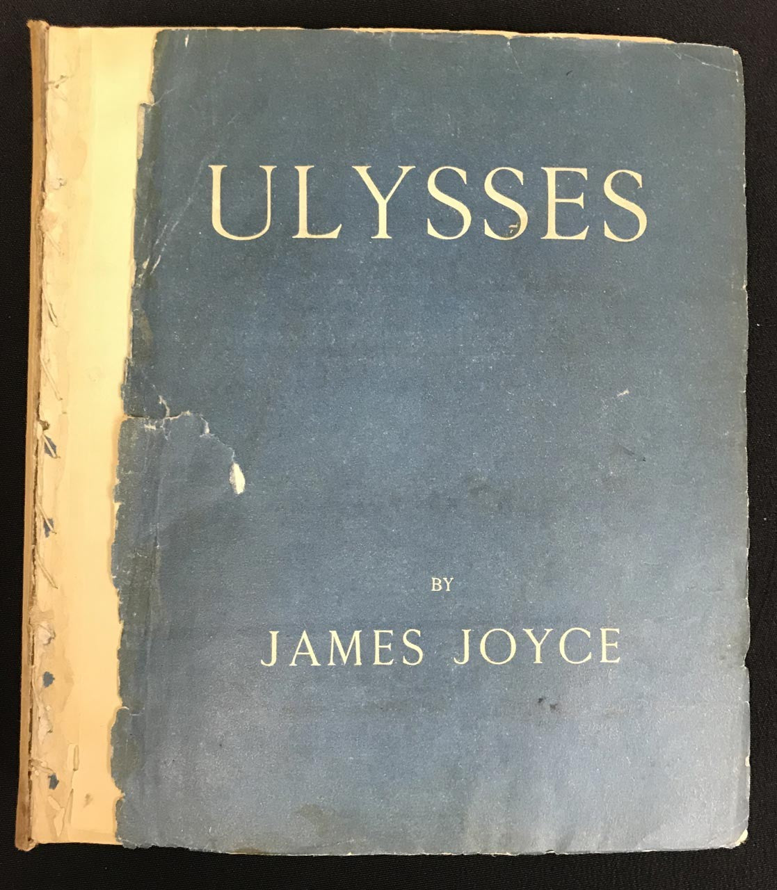 Ulysses first English edition Front Wrap